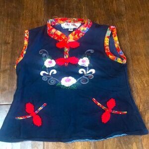 Eastern Collection dark blue embroidered floral sleeveless top, size 6